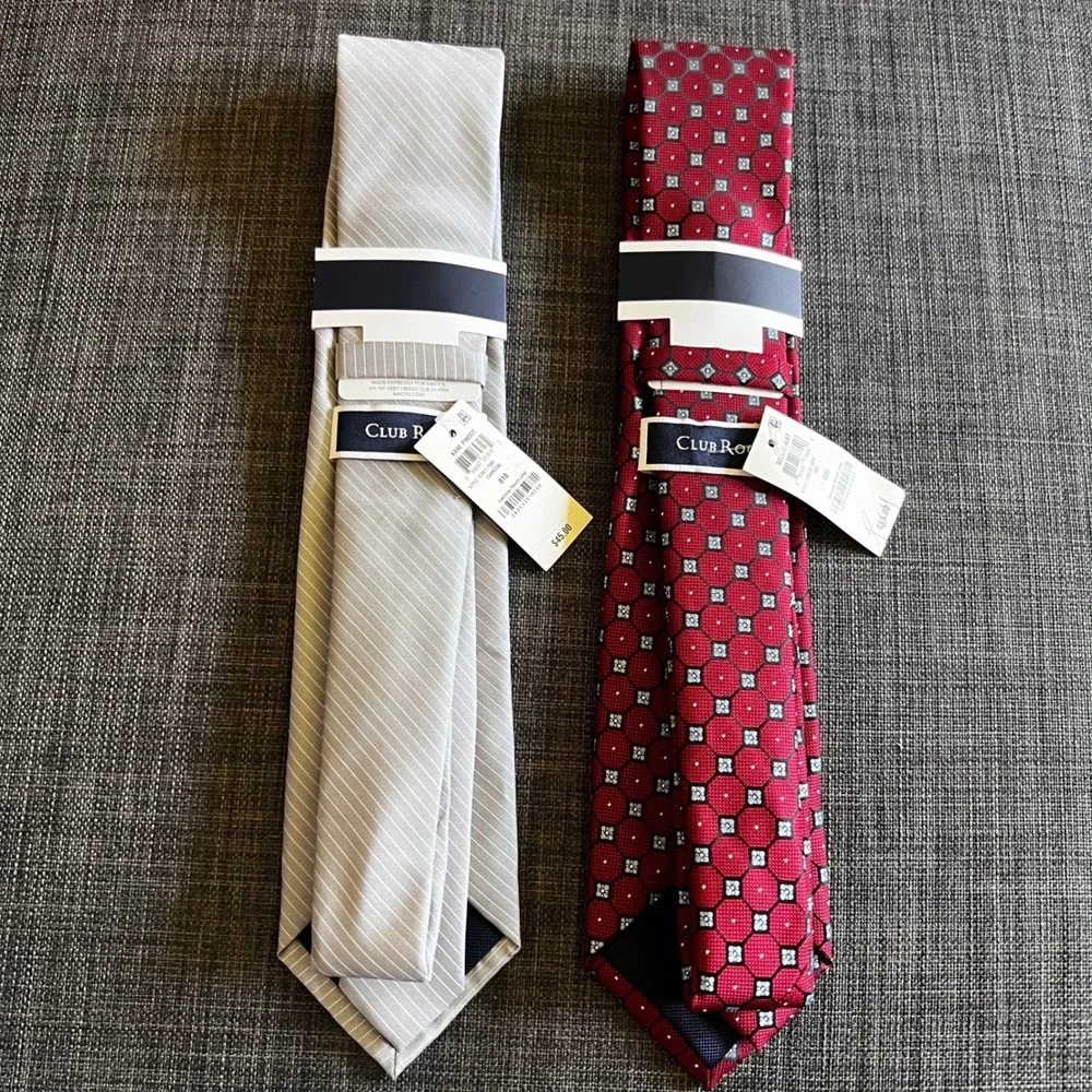 Club Room Regular Neck Tie Set 2 Red‎ Gray Geometric Striped Silk Blend NWT 0325